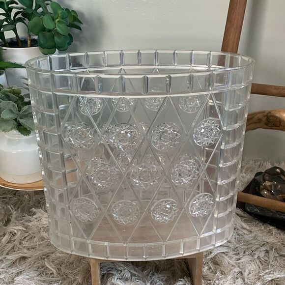 Vintage Clear Atomic Starburst Pattern
Waste Basket Trash - Picture 1 of 17